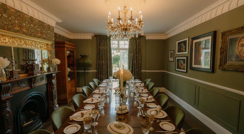 Photo of The Cheshire Set