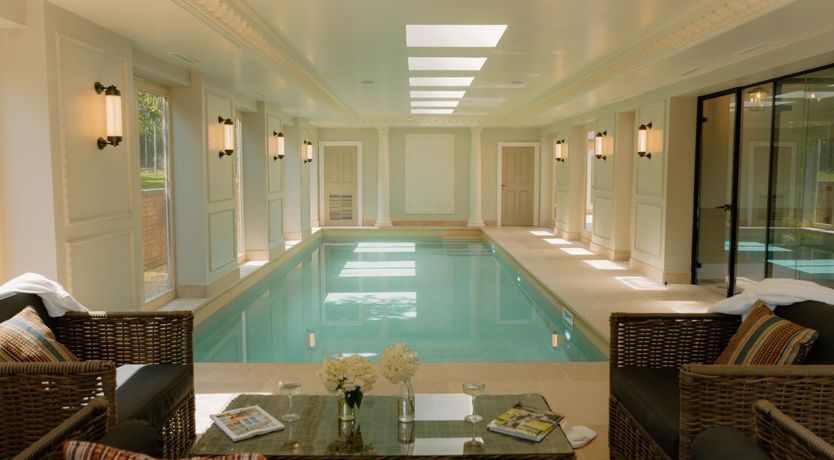 Photo of The Cheshire Set