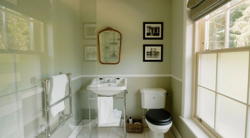 Photo of The Cheshire Set