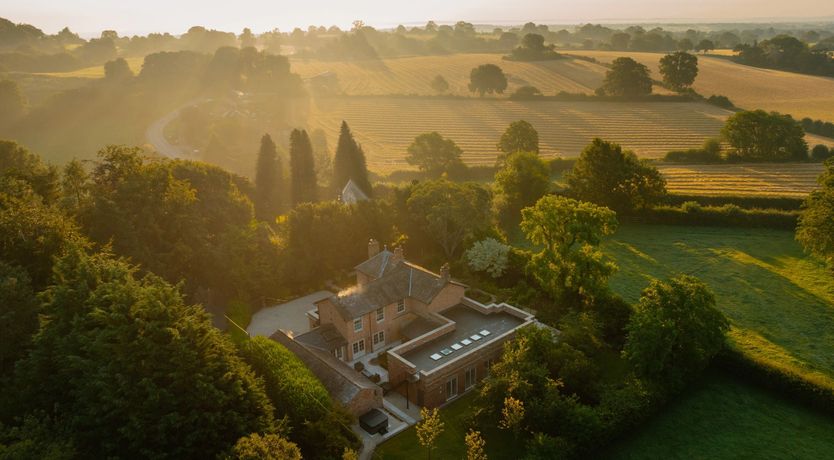 Photo of The Cheshire Set