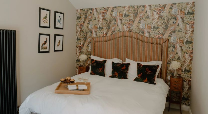 Photo of The Cheshire Set