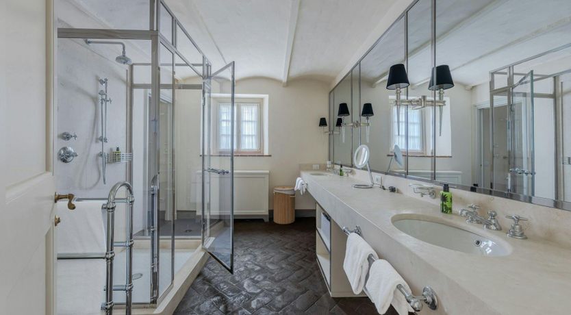 Photo of Chianti Glow