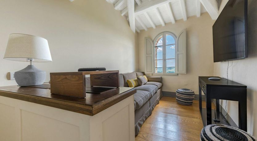 Photo of Chianti Glow