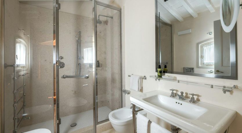 Photo of Chianti Glow