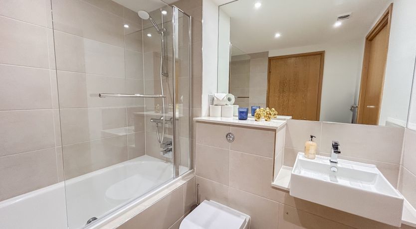 Photo of Grey & White Terrace