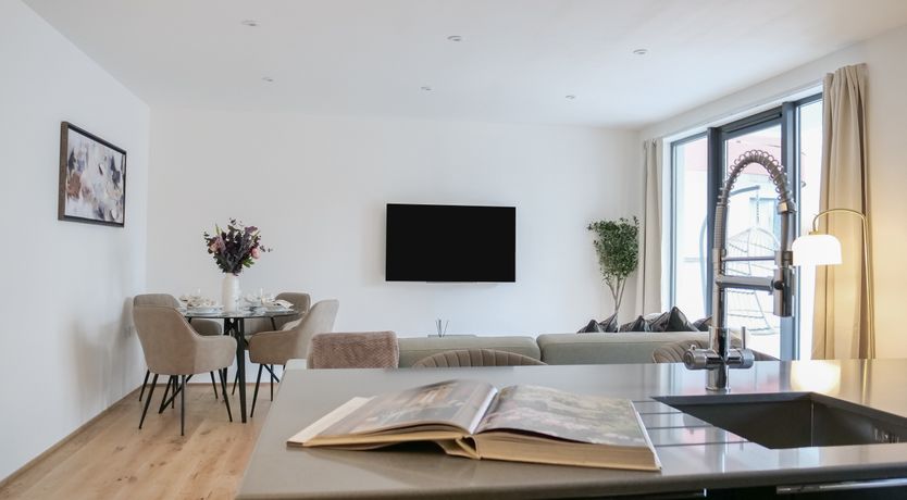 Photo of Grey & White Terrace