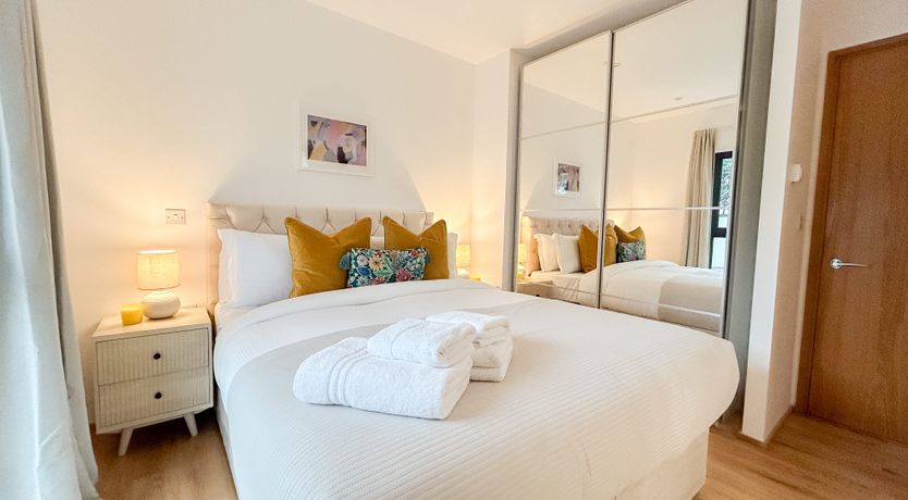 Photo of Grey & White Terrace