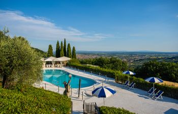 Tuscany Beauty Holiday Home