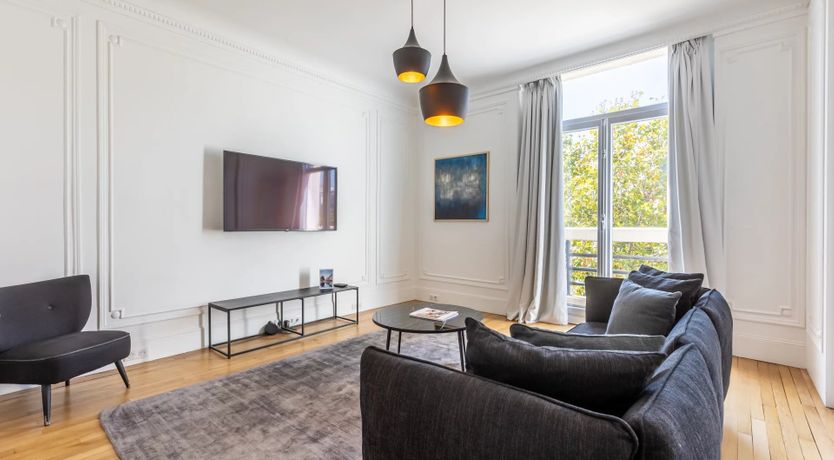 Photo of Eiffel Elysium