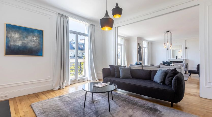 Photo of Eiffel Elysium