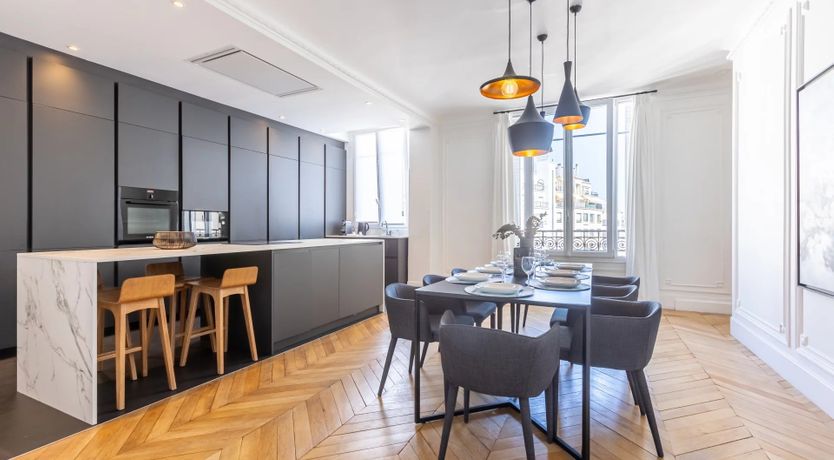 Photo of Eiffel Elysium