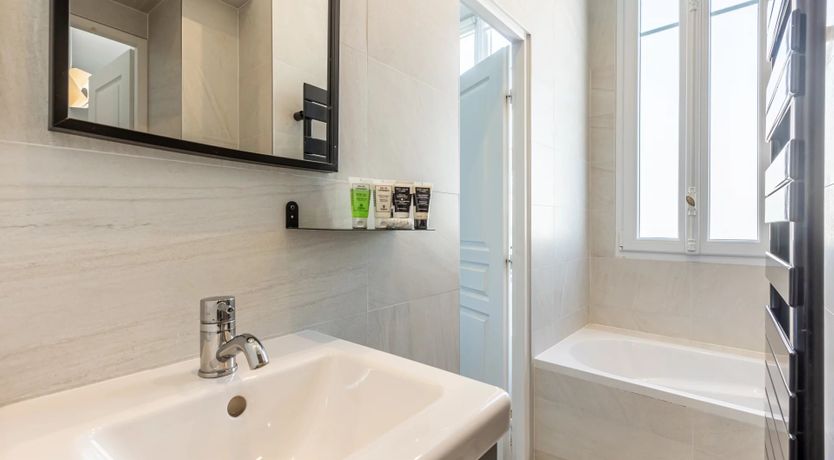 Photo of Eiffel Elysium