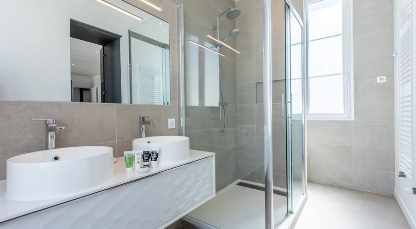 Photo of Eiffel Elysium