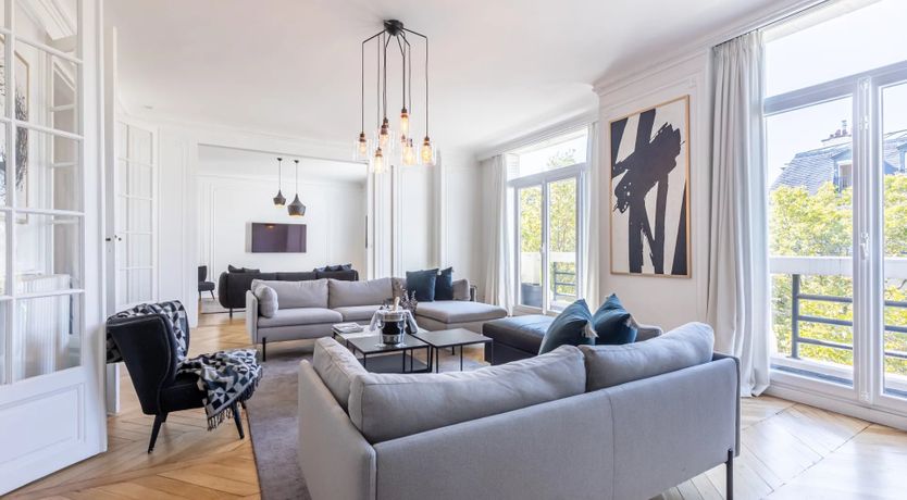 Photo of Eiffel Elysium