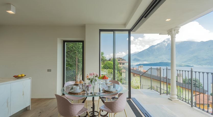 Photo of The Lakeside Paradise