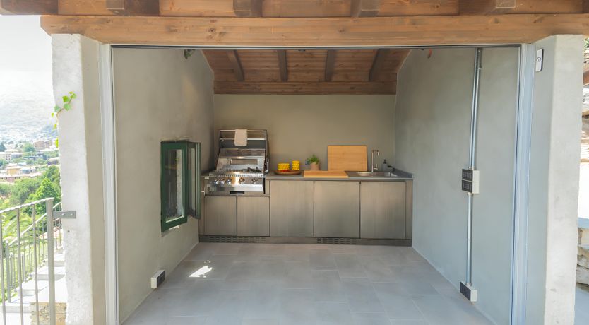 Photo of The Lakeside Paradise