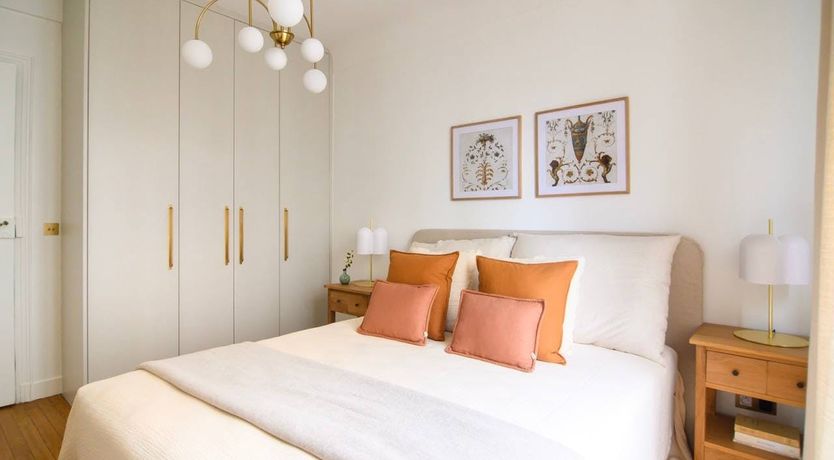 Photo of Parisian Moon