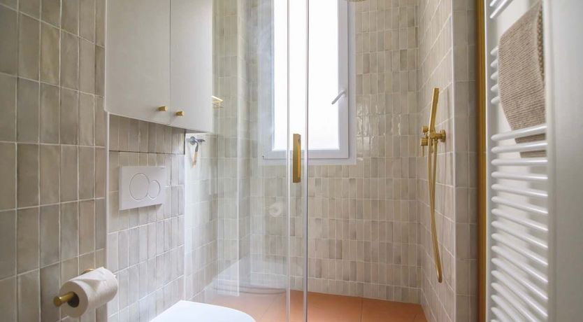 Photo of Parisian Moon