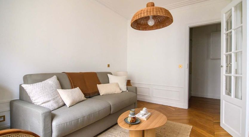 Photo of Parisian Moon