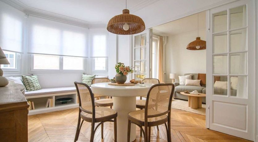 Photo of Parisian Moon