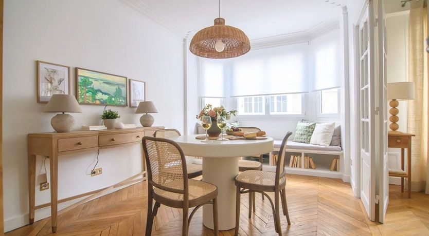 Photo of Parisian Moon