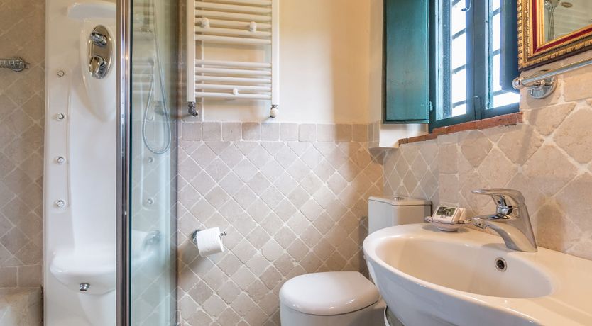 Photo of Tuscan Mahogany