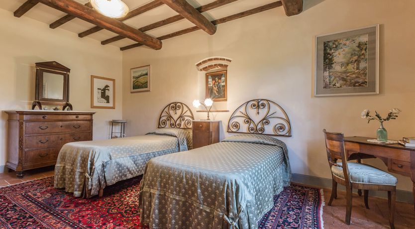 Photo of Tuscan Mahogany