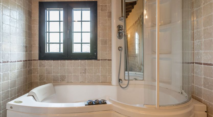 Photo of Tuscan Mahogany