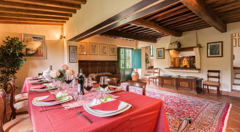 Photo of Tuscan Mahogany