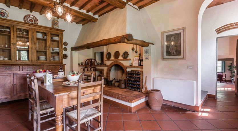 Photo of Tuscan Mahogany