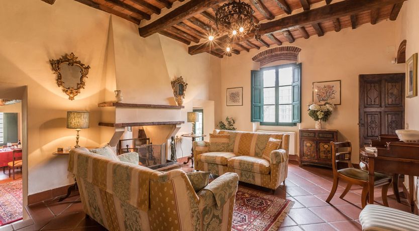 Photo of Tuscan Mahogany