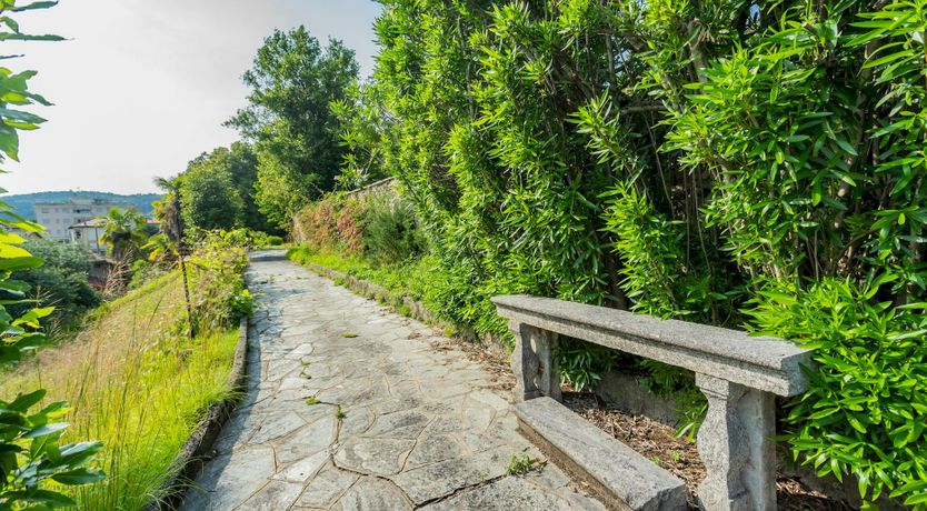 Photo of Noble Accents