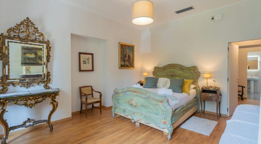 Photo of Noble Accents