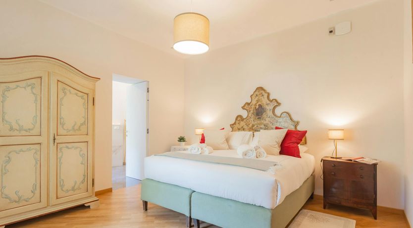 Photo of Noble Accents