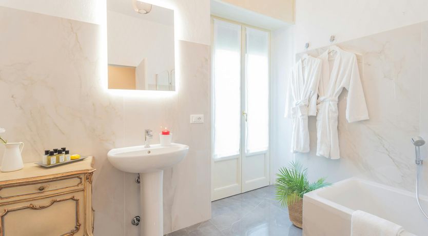 Photo of Noble Accents