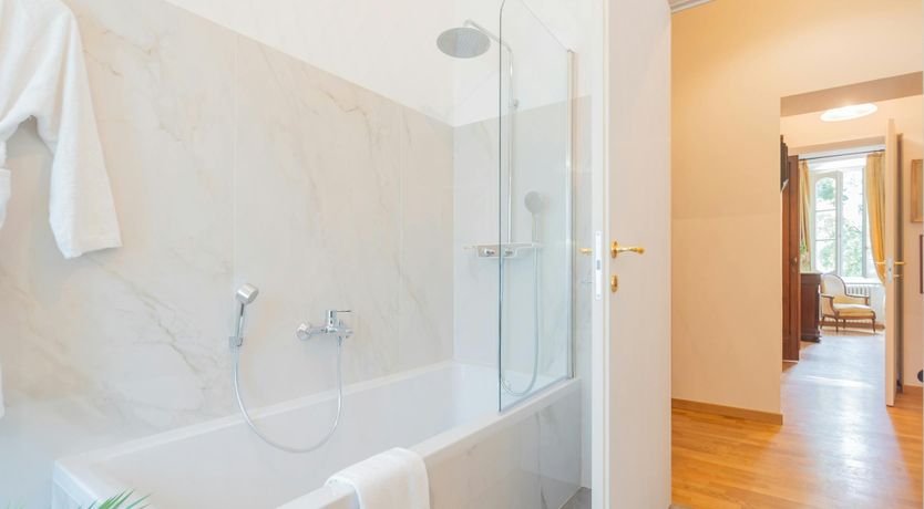 Photo of Noble Accents