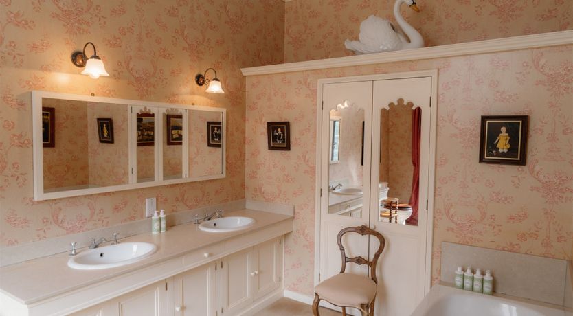 Photo of Middleton Majesty