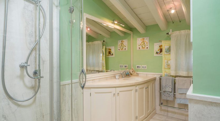 Photo of Etched by Tuscany