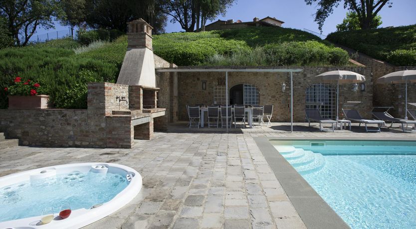 Photo of Etched by Tuscany