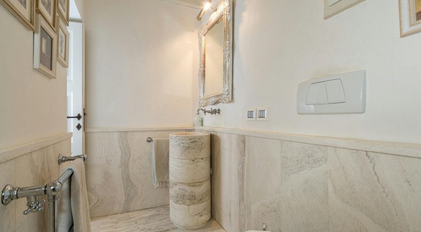 Photo of Etched by Tuscany