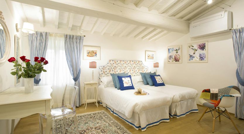 Photo of Etched by Tuscany