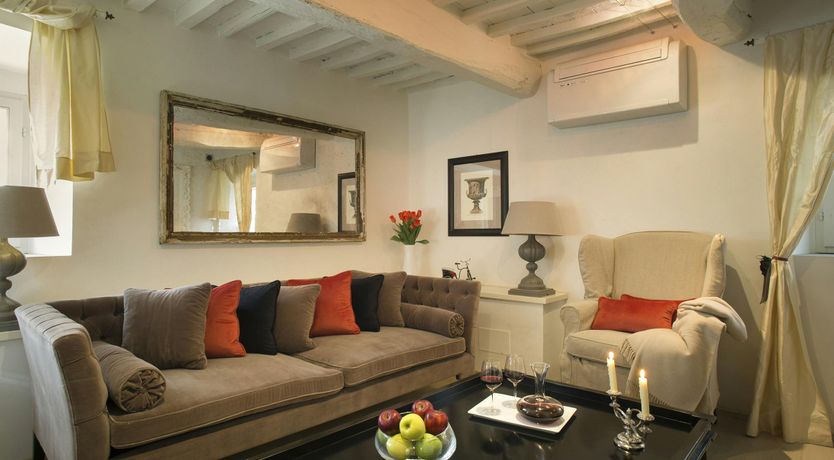 Photo of Etched by Tuscany