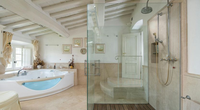 Photo of Etched by Tuscany