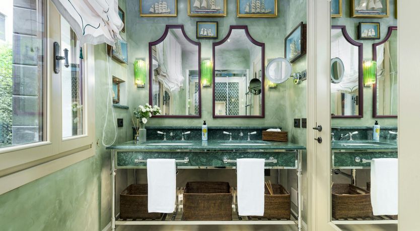 Photo of A Venetian Moon