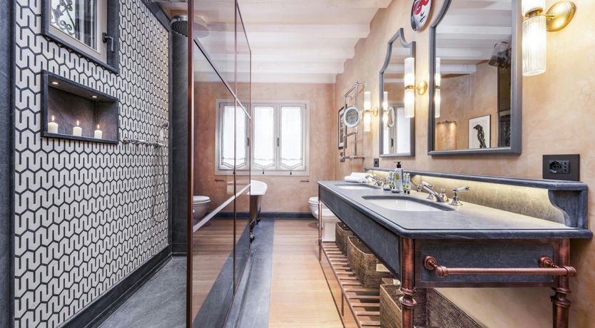 Photo of A Venetian Moon