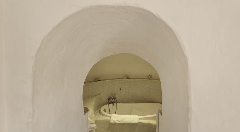 Photo of Champagne & Olive