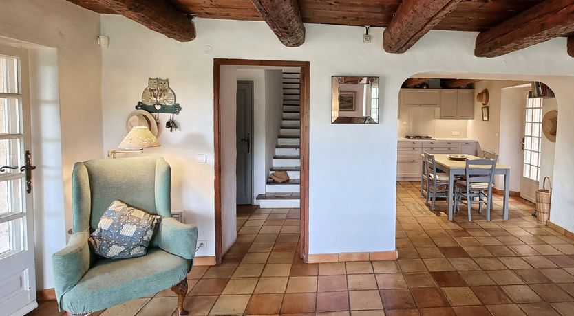 Photo of Champagne & Olive