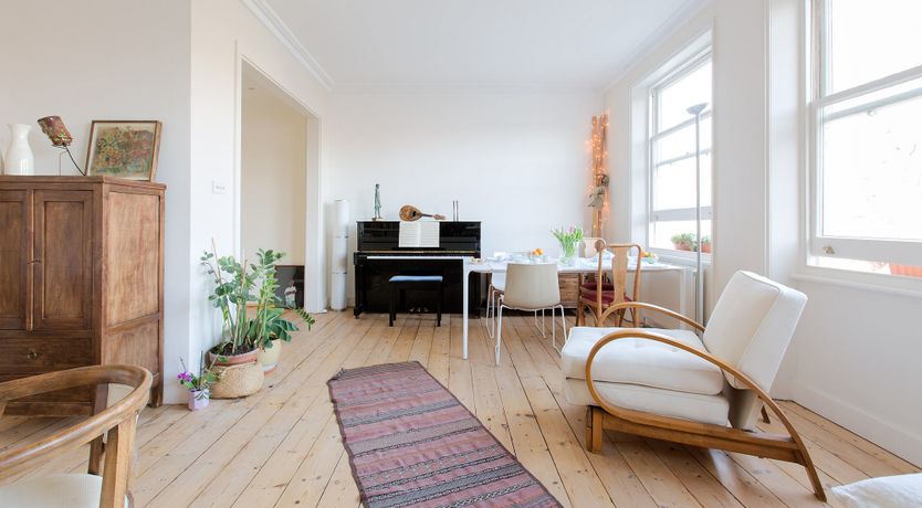 Photo of White Landing