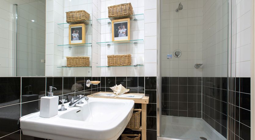 Photo of White Landing