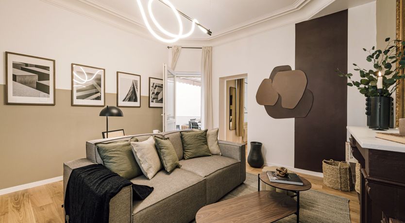 Photo of Parisienne Sojourn